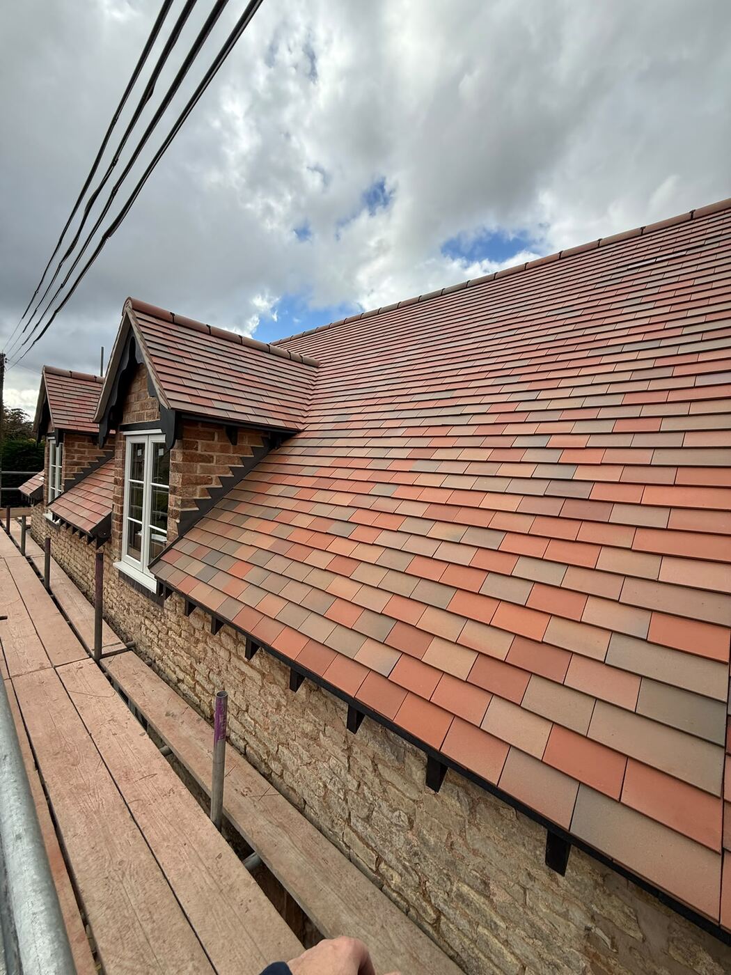 Cottage refurbishment in autumn brindle plain clay tiles, Ufton